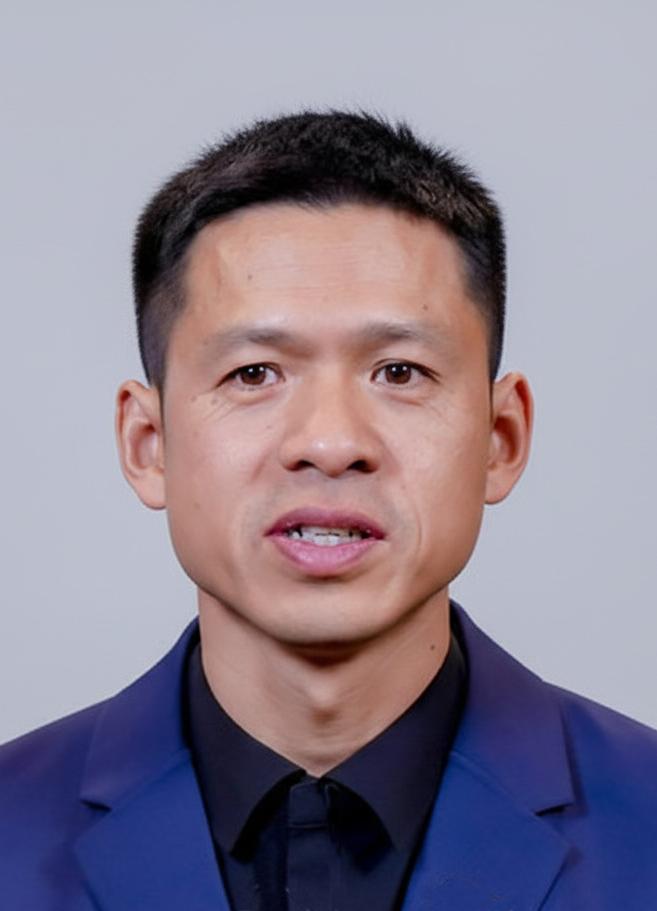 何&nbsp;&nbsp;&nbsp;川